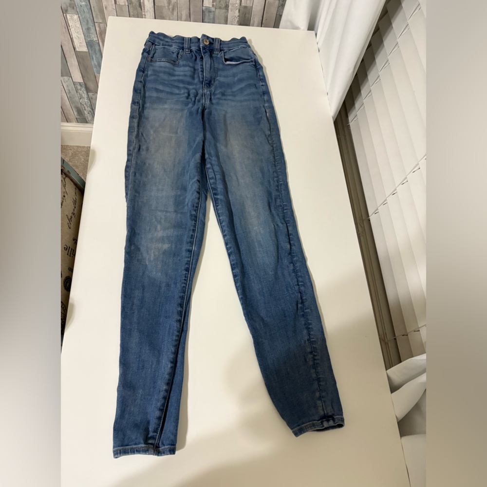 American Eagle Outfitters Light Blue Denim Jeans
